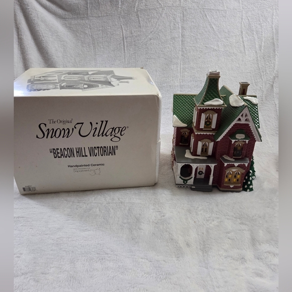 Department 56 Beacon Hill Victorian House - #54857 - Picture 1 of 9